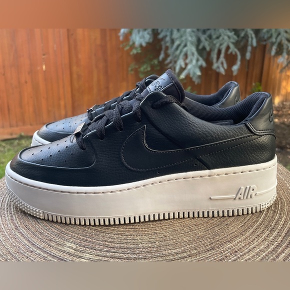 Nike Air Force 1 AF1 Sage Low Black-Black-Leather & White AR5339-002 Women’s 9 - Picture 8 of 13